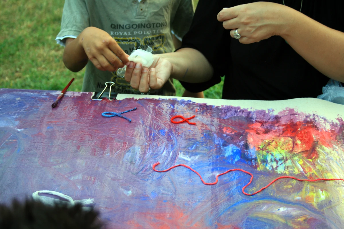 Co-creation: sharing colors