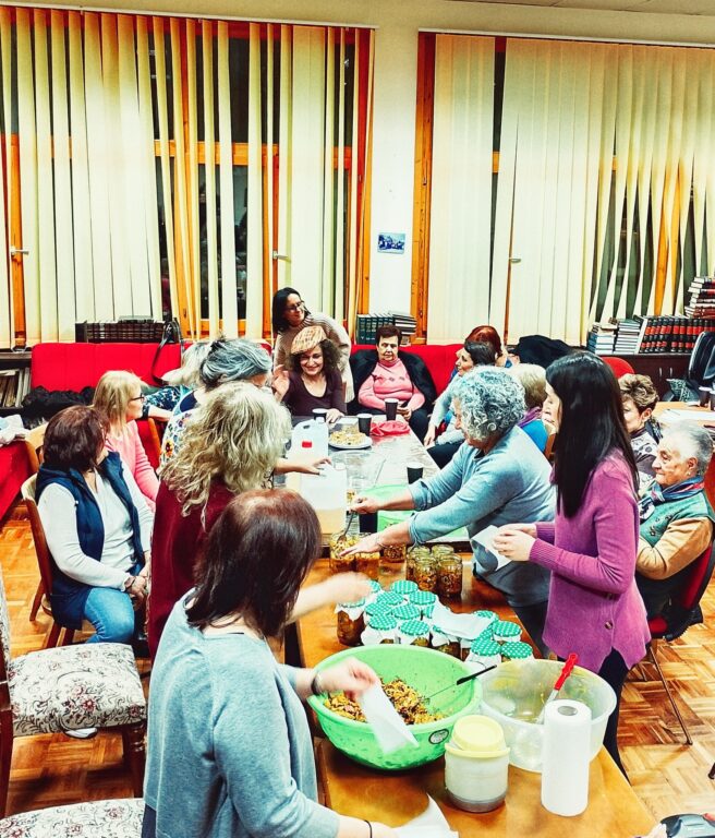 παρασκευές βοτάνων: «χτίζοντας» συλλογική φροντίδα